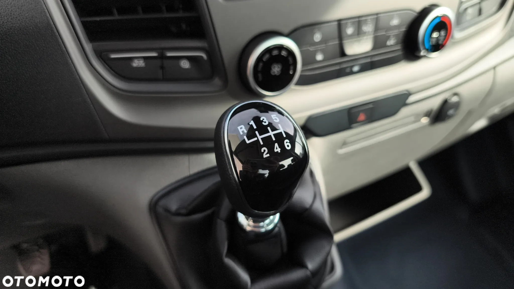 Ford Transit - 18