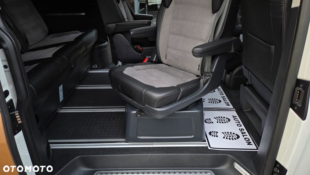 Volkswagen Multivan 2.0 TDI L1 Highline 4Motion DSG - 24