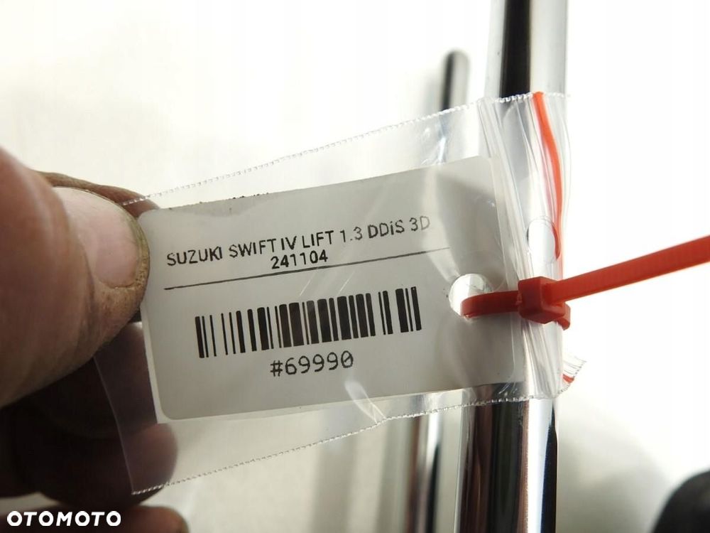ZAGŁÓWEK TYŁ SUZUKI SWIFT IV LIFT 3D - 5
