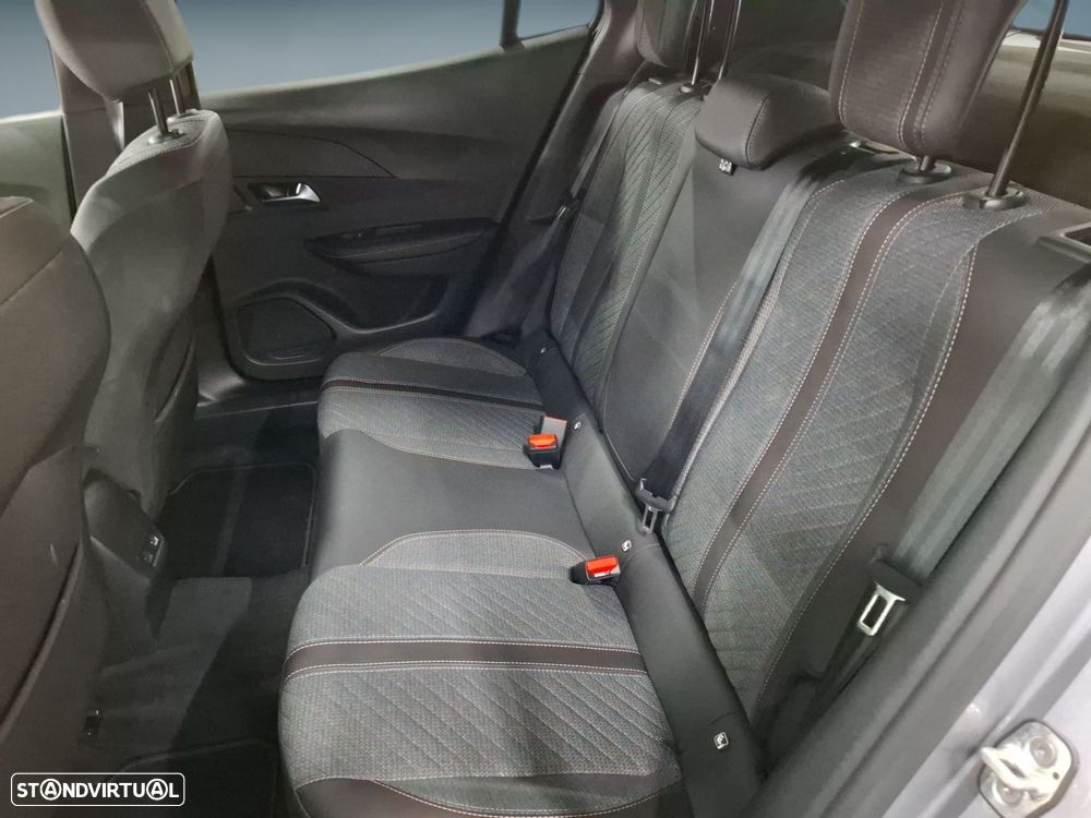 Peugeot 2008 1.2 Hybrid Allure e-DCS6 - 14