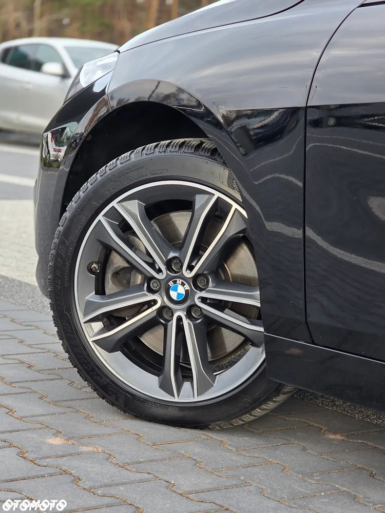 BMW Seria 2 220d xDrive Sport Line sport - 30