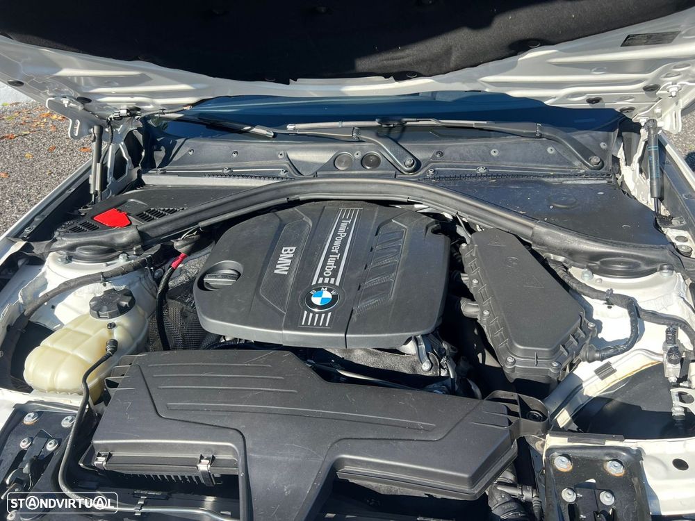 BMW 120 d xDrive Pack M - 16