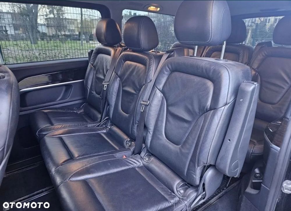 Mercedes-Benz Klasa V 250 (BlueTEC) d extralang 4Matic 7G-TRONIC Avantgarde Edition - 3