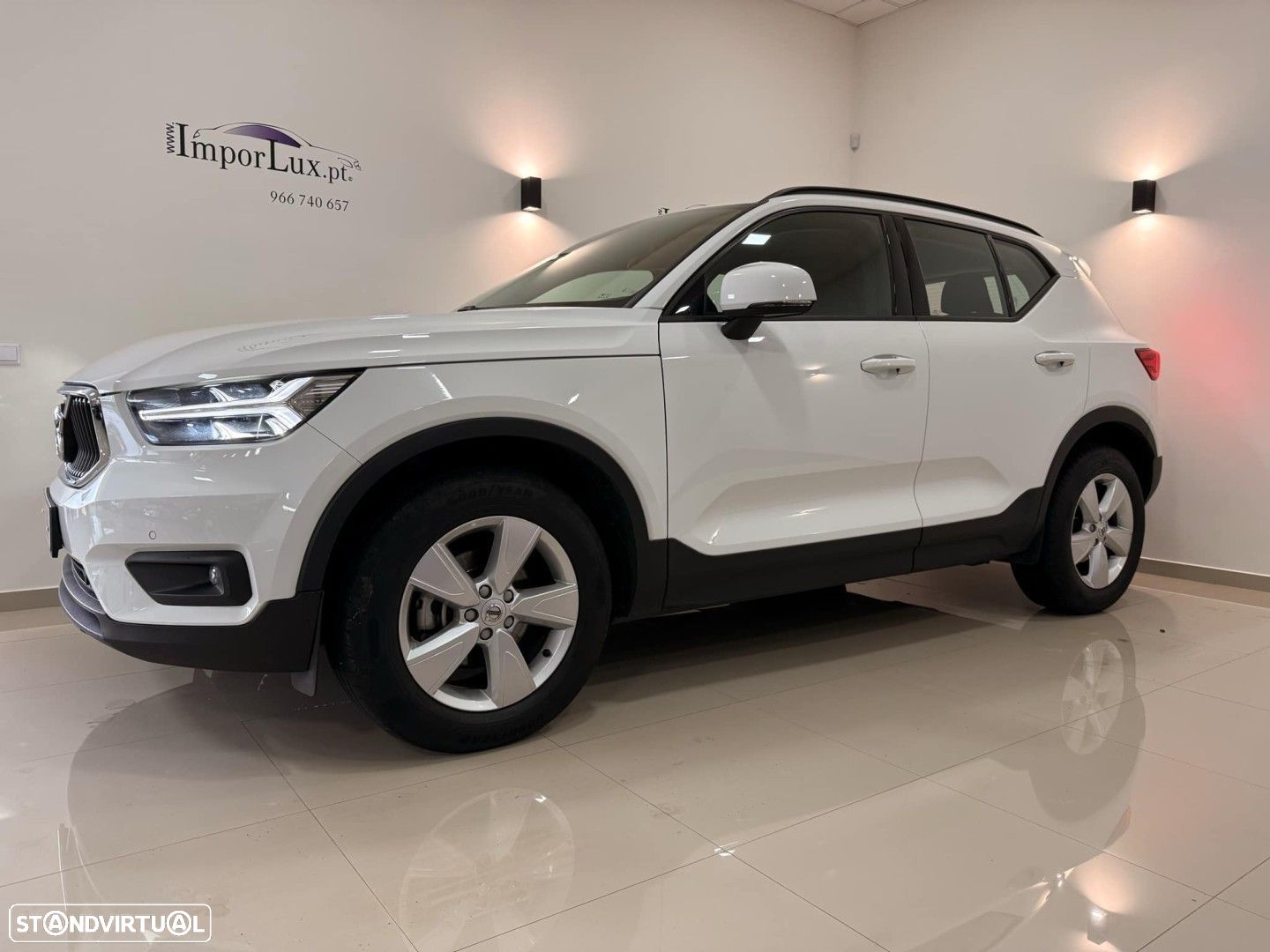 Volvo XC 40 2.0 D3 Momentum - 1