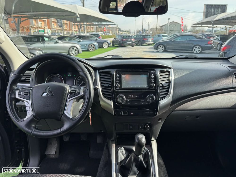 Mitsubishi L200 2.4 DI-D CD Instyle Strakar 4WD - 14