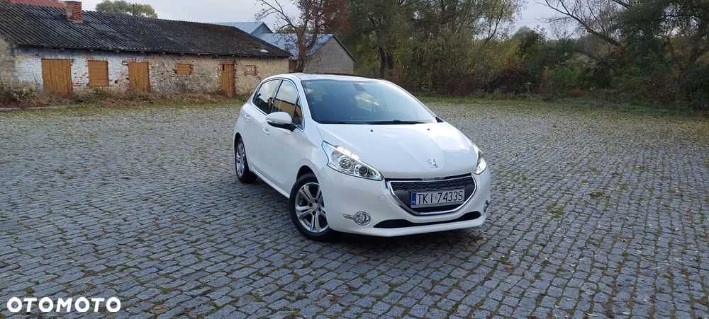 Peugeot 208 - 9