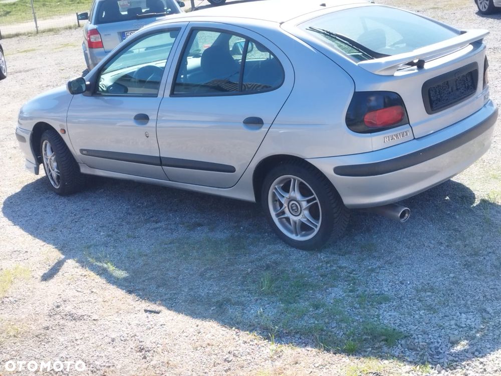 Renault Megane - 4