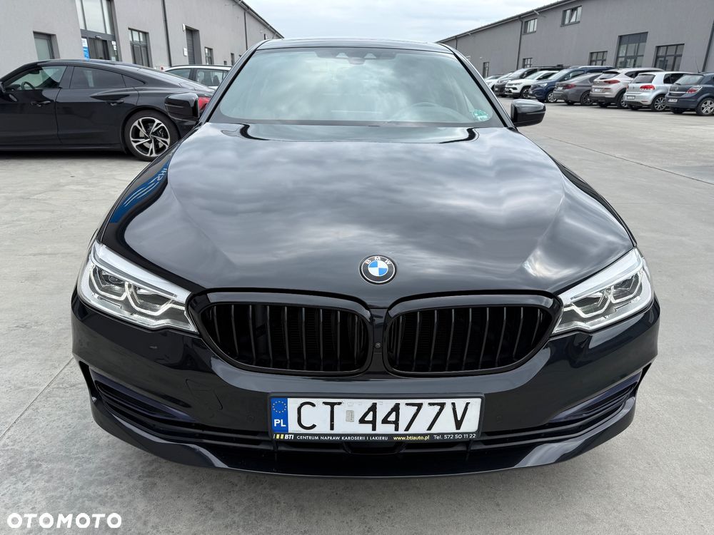 BMW Seria 5 520d Luxury Line sport - 12