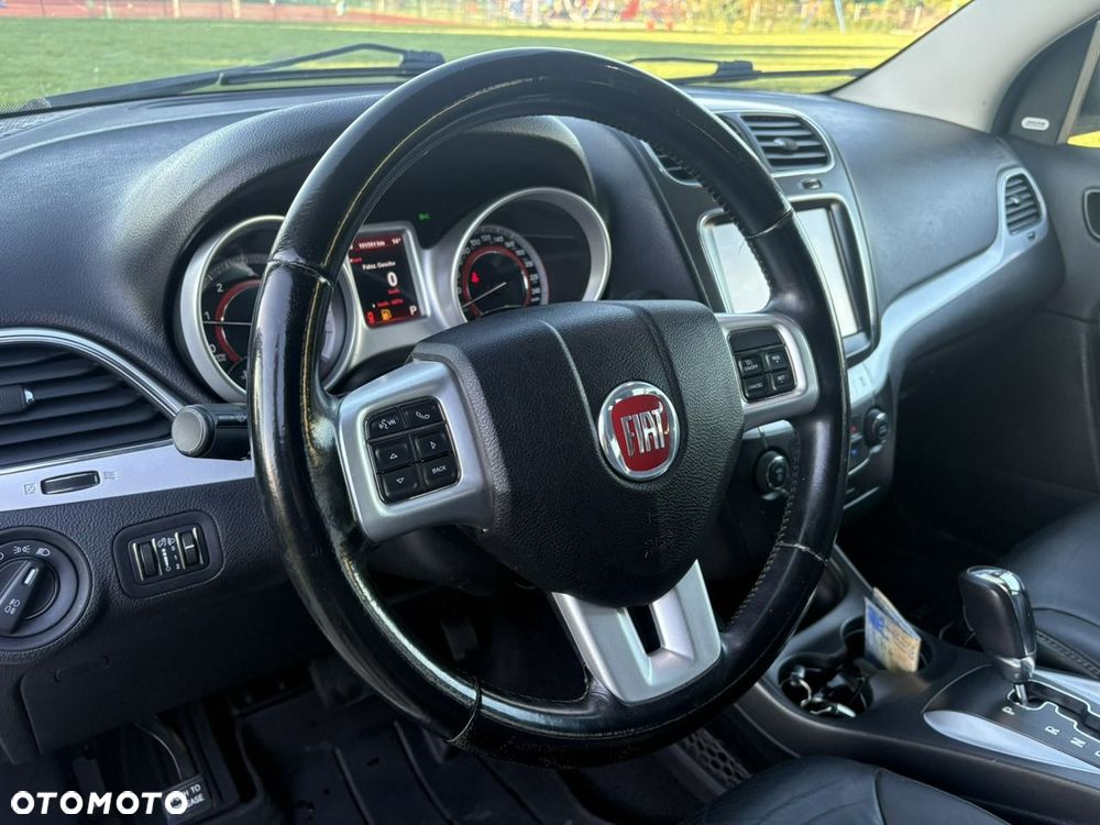 Fiat Freemont 2.0 Multijet 16V DPF Automatik Allrad Lounge - 26