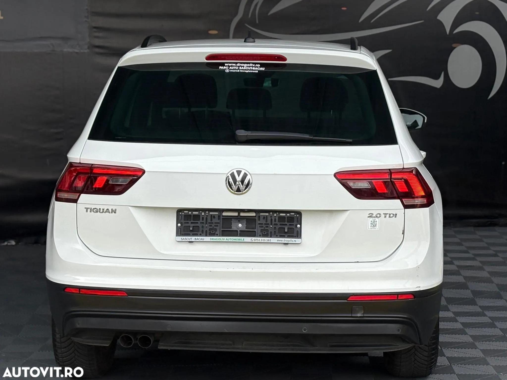 Volkswagen Tiguan - 4