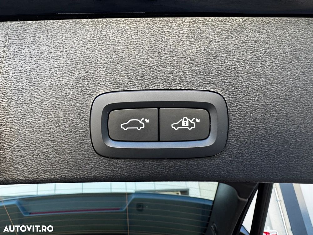 Volvo XC 40 T4 Recharge DKG Core - 31