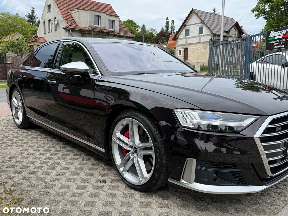 Audi S8 - 5