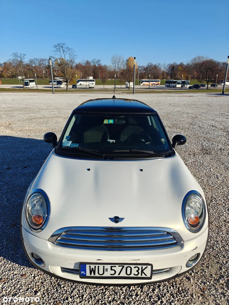 MINI Cooper Standard - 16