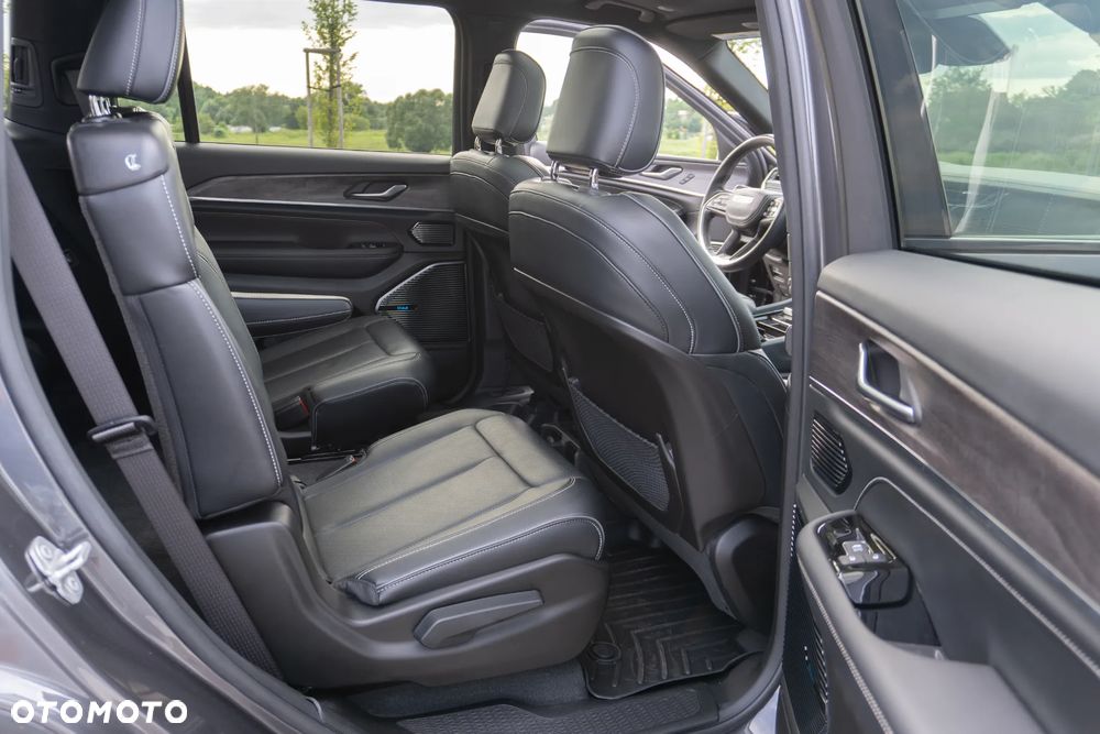 Jeep Grand Cherokee 5.7 V8 Overland - 35