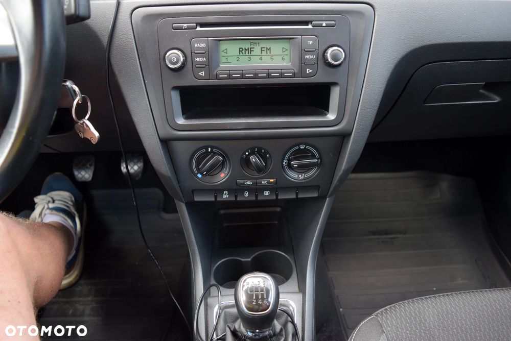 Skoda RAPID - 21