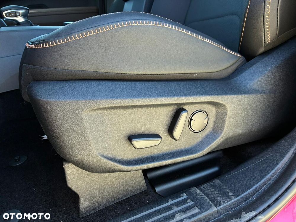 Volkswagen Amarok - 30