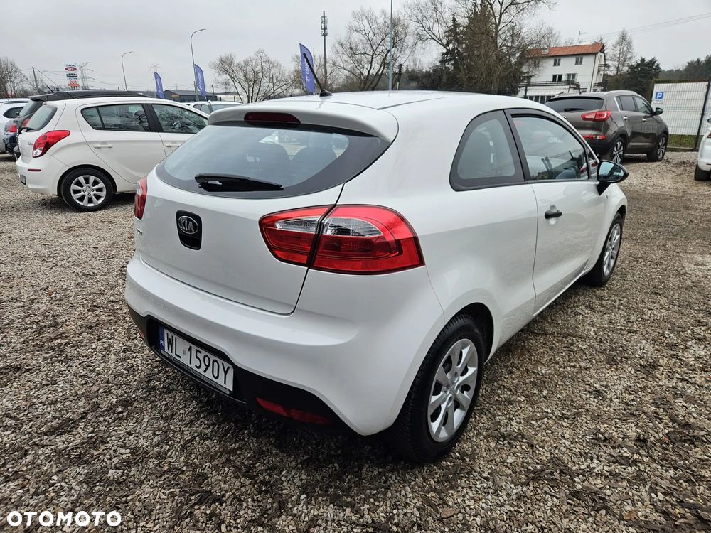 Kia Rio 1.2 Business Line - 16