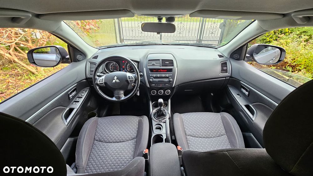 Mitsubishi ASX - 16
