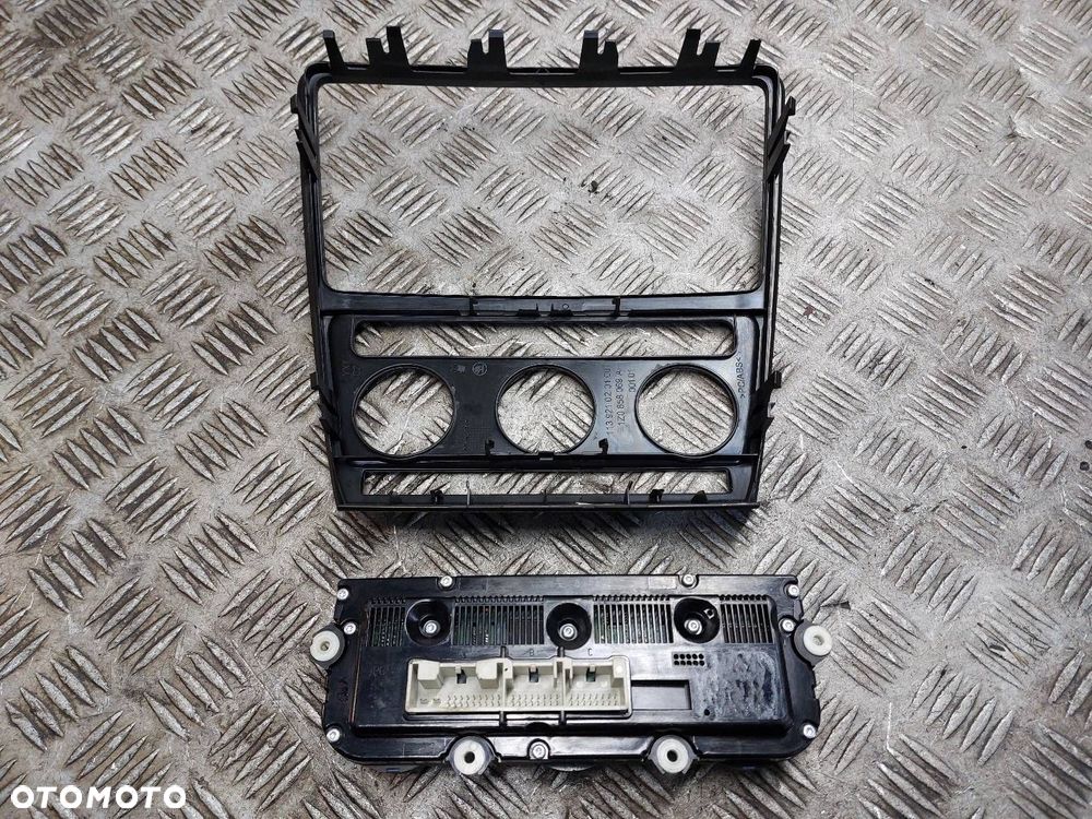 PANEL NAWIEWU KONSOLA ŚRODKOWA RAMKA SKODA OCTAVIA II 1Z0858069A - 3