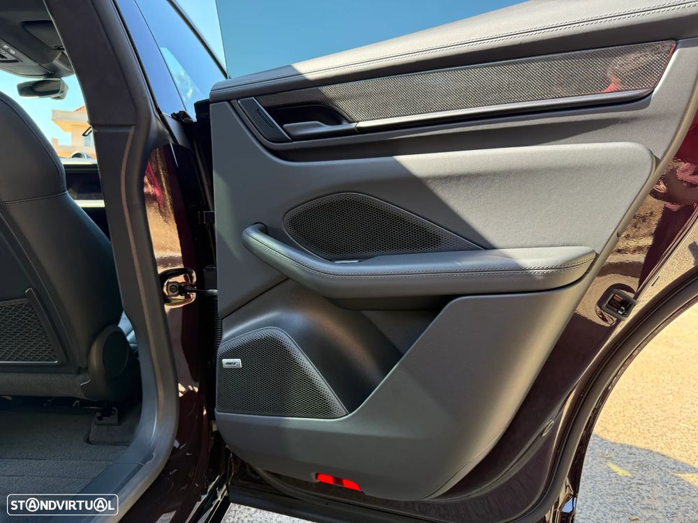 Porsche Macan Electric Turbo - 26