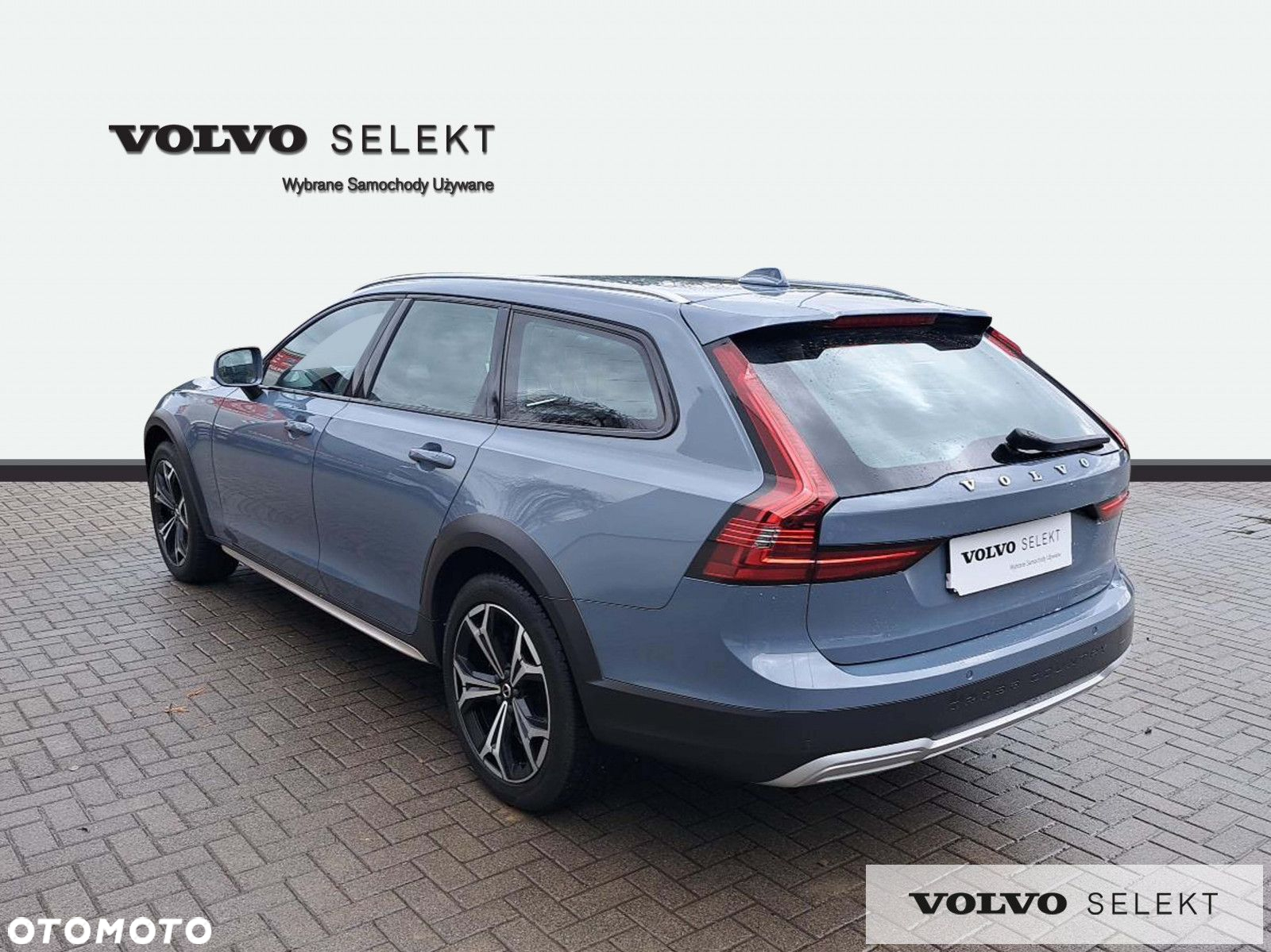 Volvo V90 Cross Country - 4