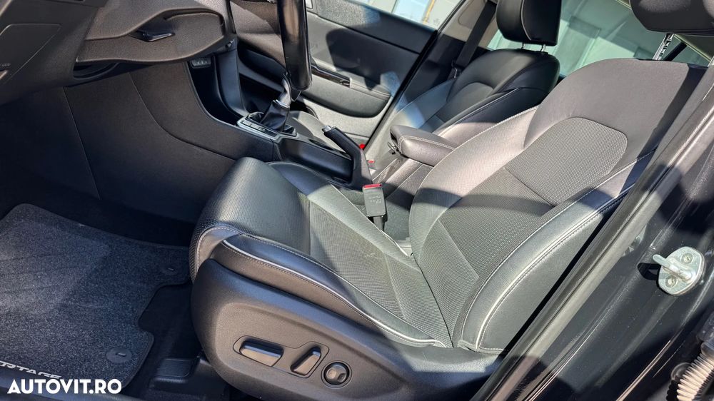 Kia Sportage 1.6 GDI 6MT 4x2 Style - 16