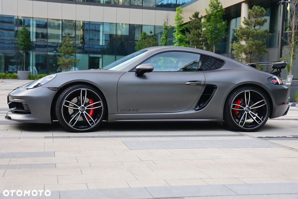 Porsche 718 Cayman - 29