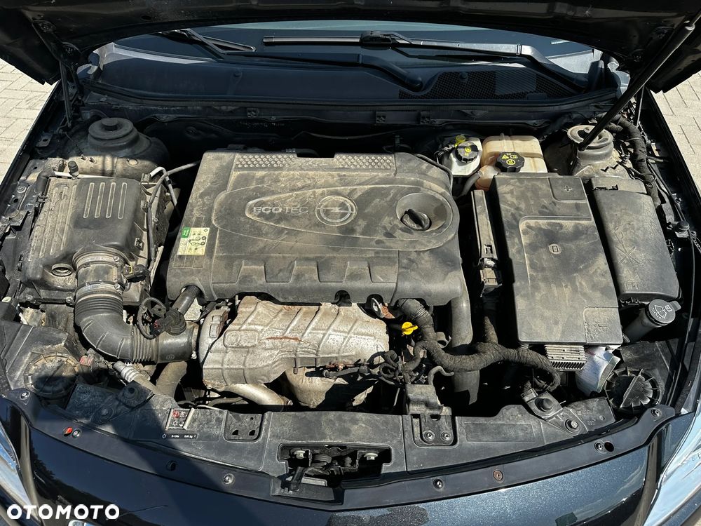 Opel Insignia - 30