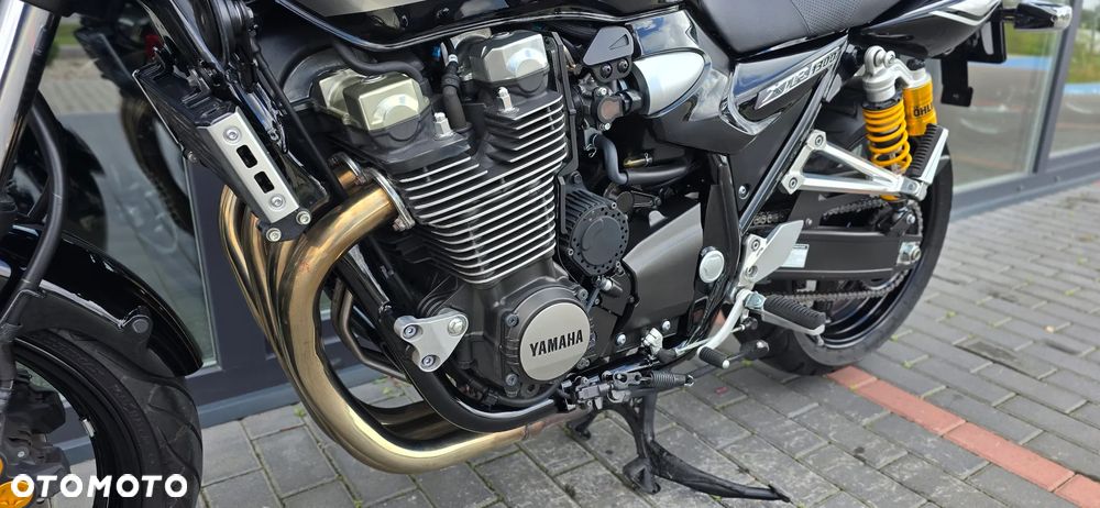 Yamaha XJR - 30