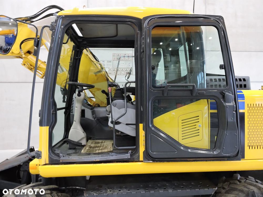 Komatsu PW130 - 12