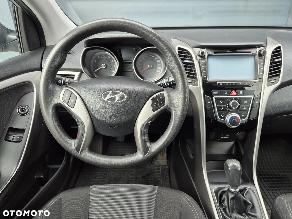 Hyundai i30 1.4 Comfort - 11