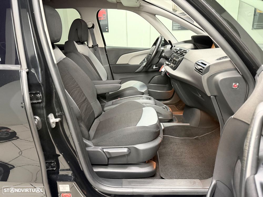 Citroën C4 Grand Picasso 1.6 e-HDi Intensive ETG6 J17 - 24