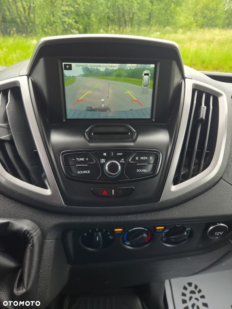 Ford Transit Maxi - 17