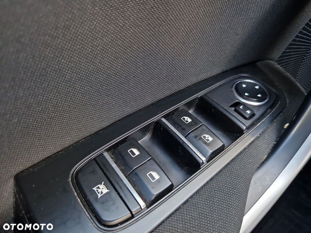 Kia Ceed - 16