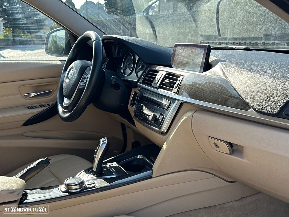 BMW 320 d Auto Line Luxury - 47