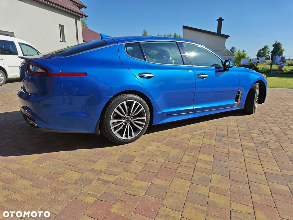 Kia Stinger - 3