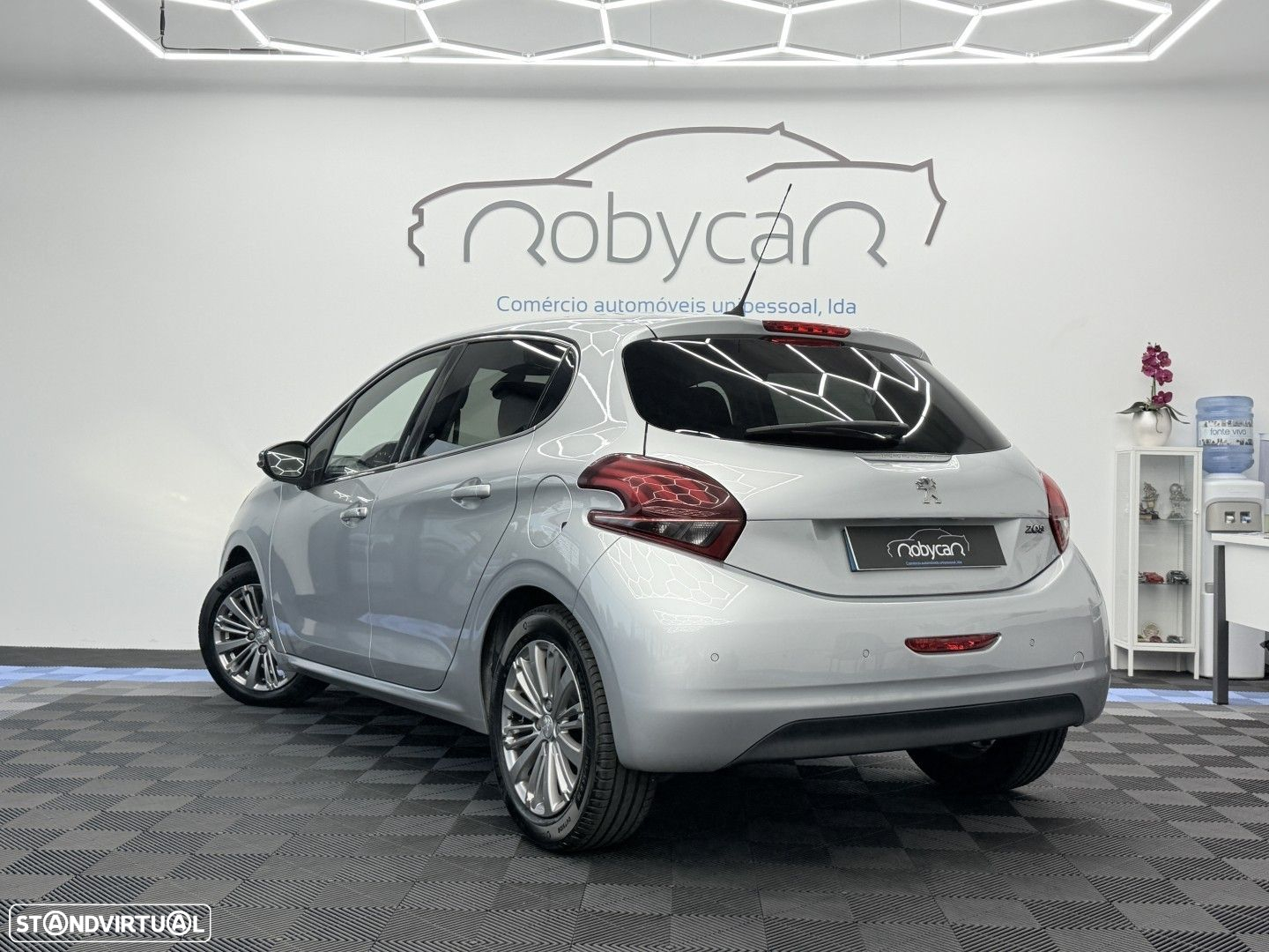 Peugeot 208 1.2 PureTech Allure - 5
