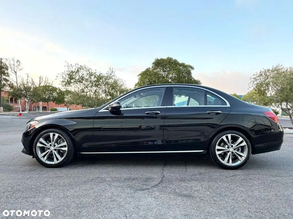Mercedes-Benz Klasa C 300 7G-TRONIC AMG Line - 6
