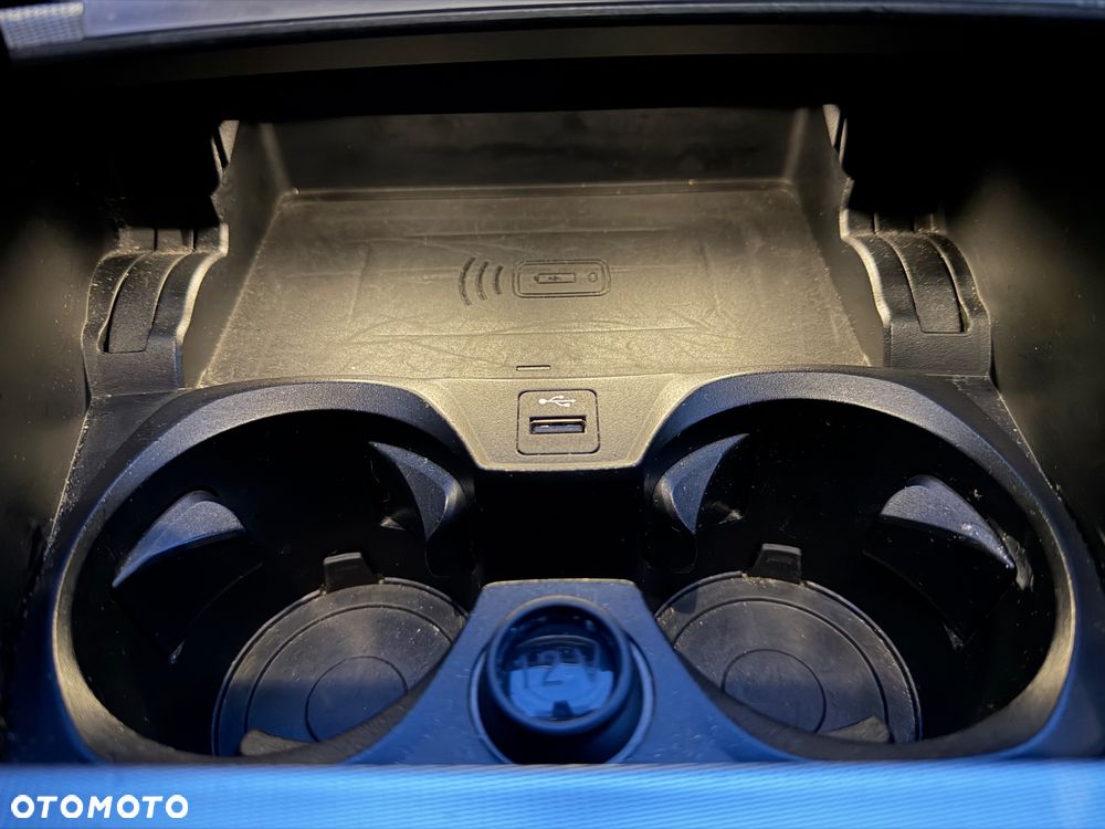 BMW Seria 3 330e Sport Line - 28