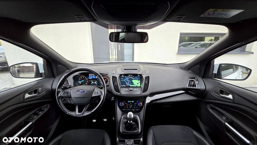 Ford Kuga 1.5 EcoBoost 2x4 ST-Line - 21