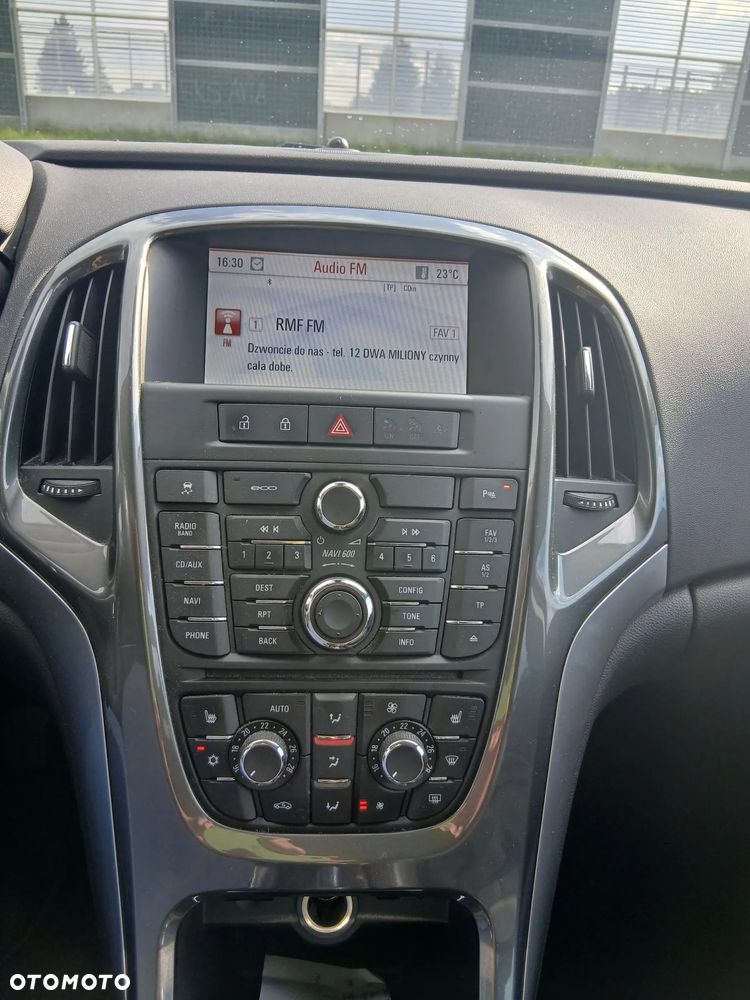 Opel Astra - 24