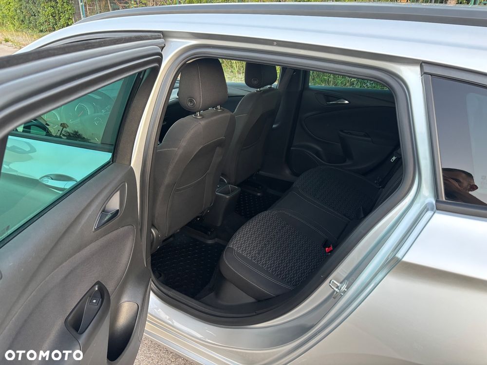 Opel Astra - 9