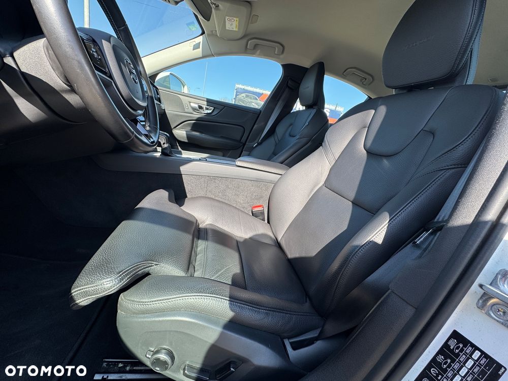 Volvo S60 - 16