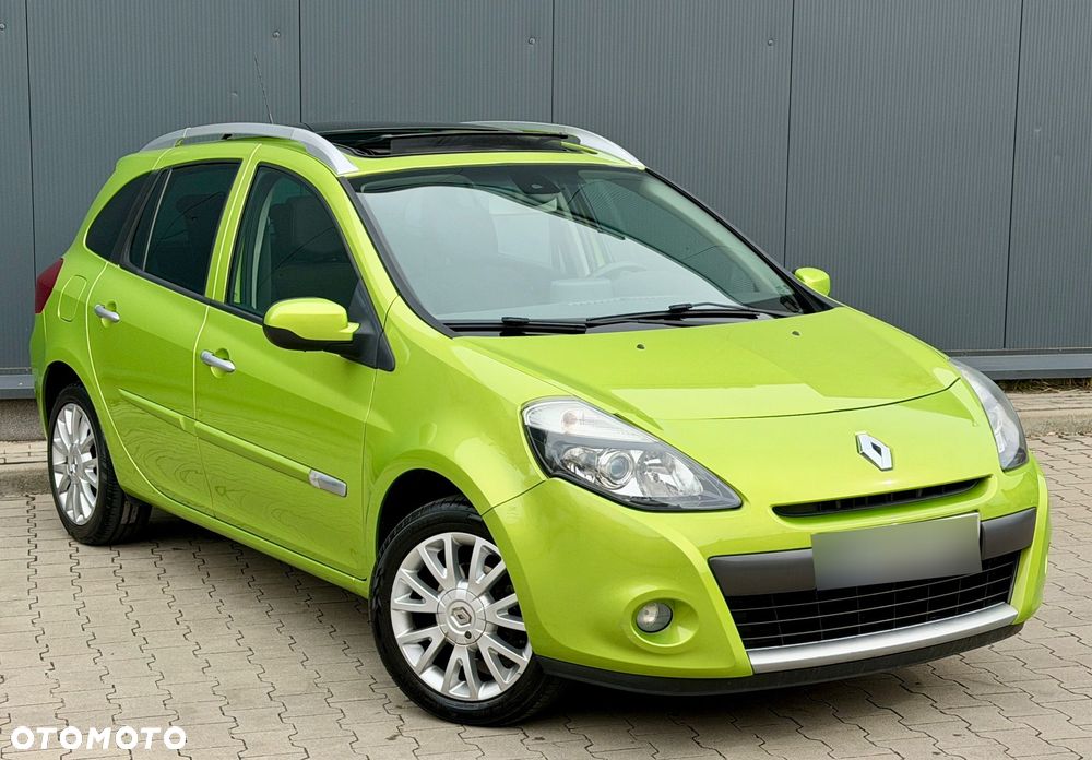 Renault Clio - 32