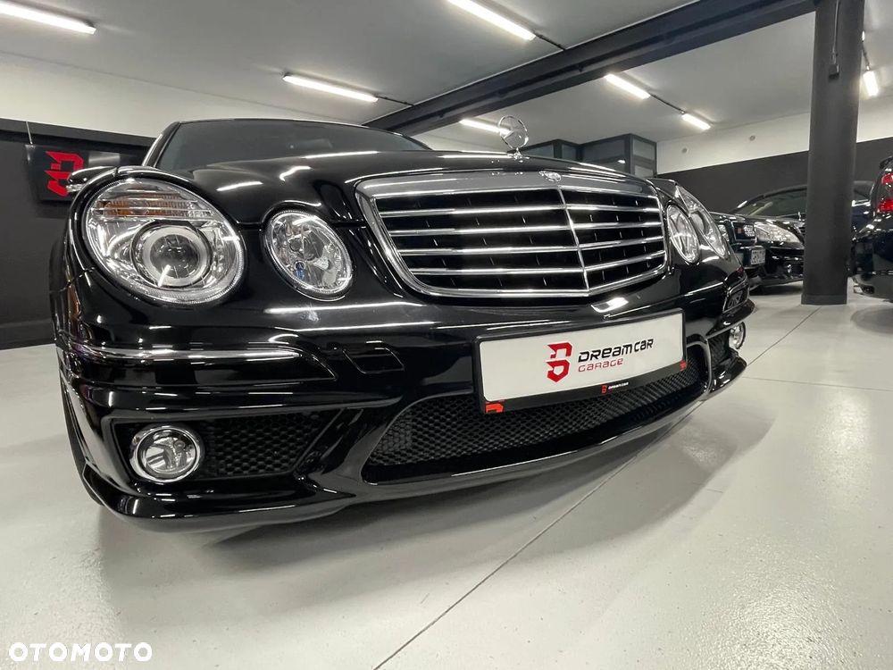Mercedes-Benz Klasa E 63 AMG - 26