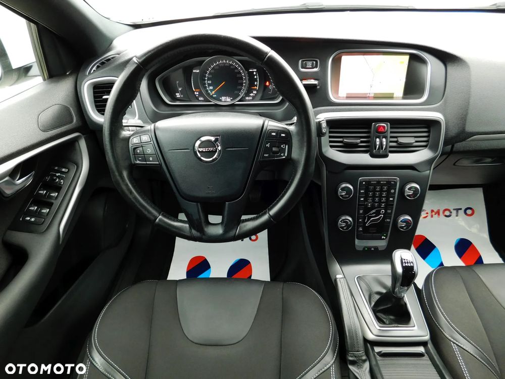 Volvo V40 T2 Kinetic - 17