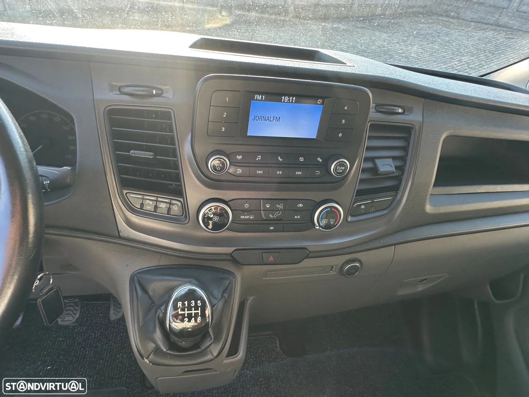 Ford TRANSIT CUSTOM - 18