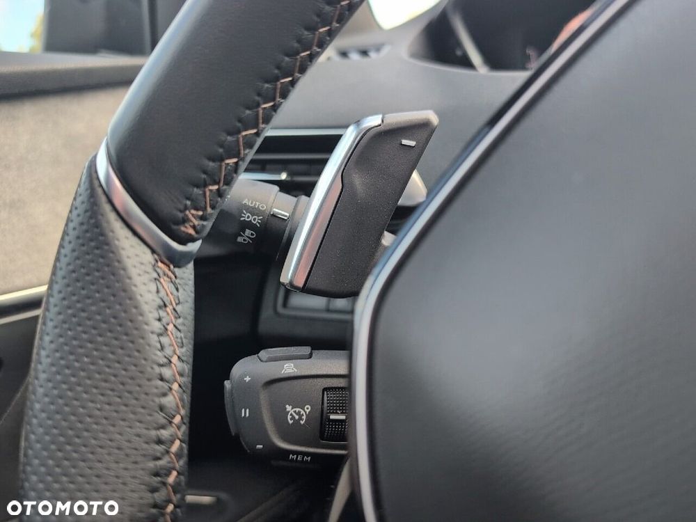Peugeot 5008 1.5 BlueHDi GT S&S EAT8 - 24