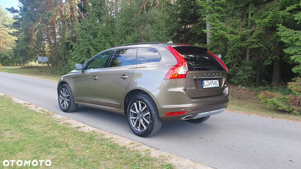 Volvo XC 60 - 6