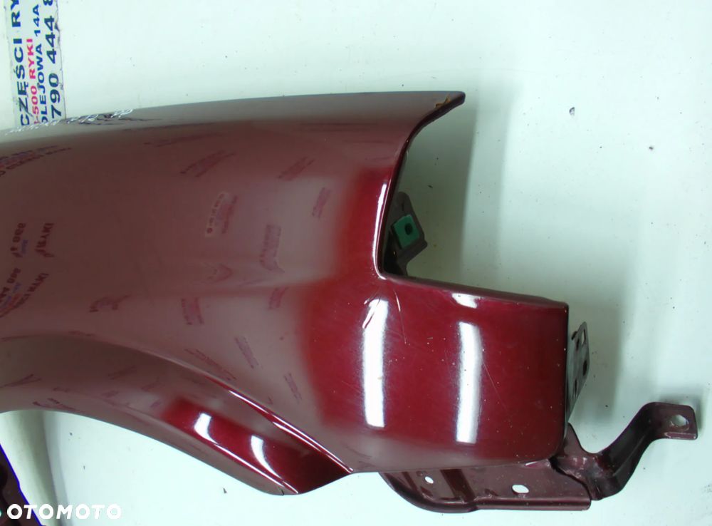 Nissan Primera P12 Błotnik prawy lewy przód bordowy - 13